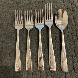 Oneida Silver Tuscany (Stainless) Forks and bonus spoon